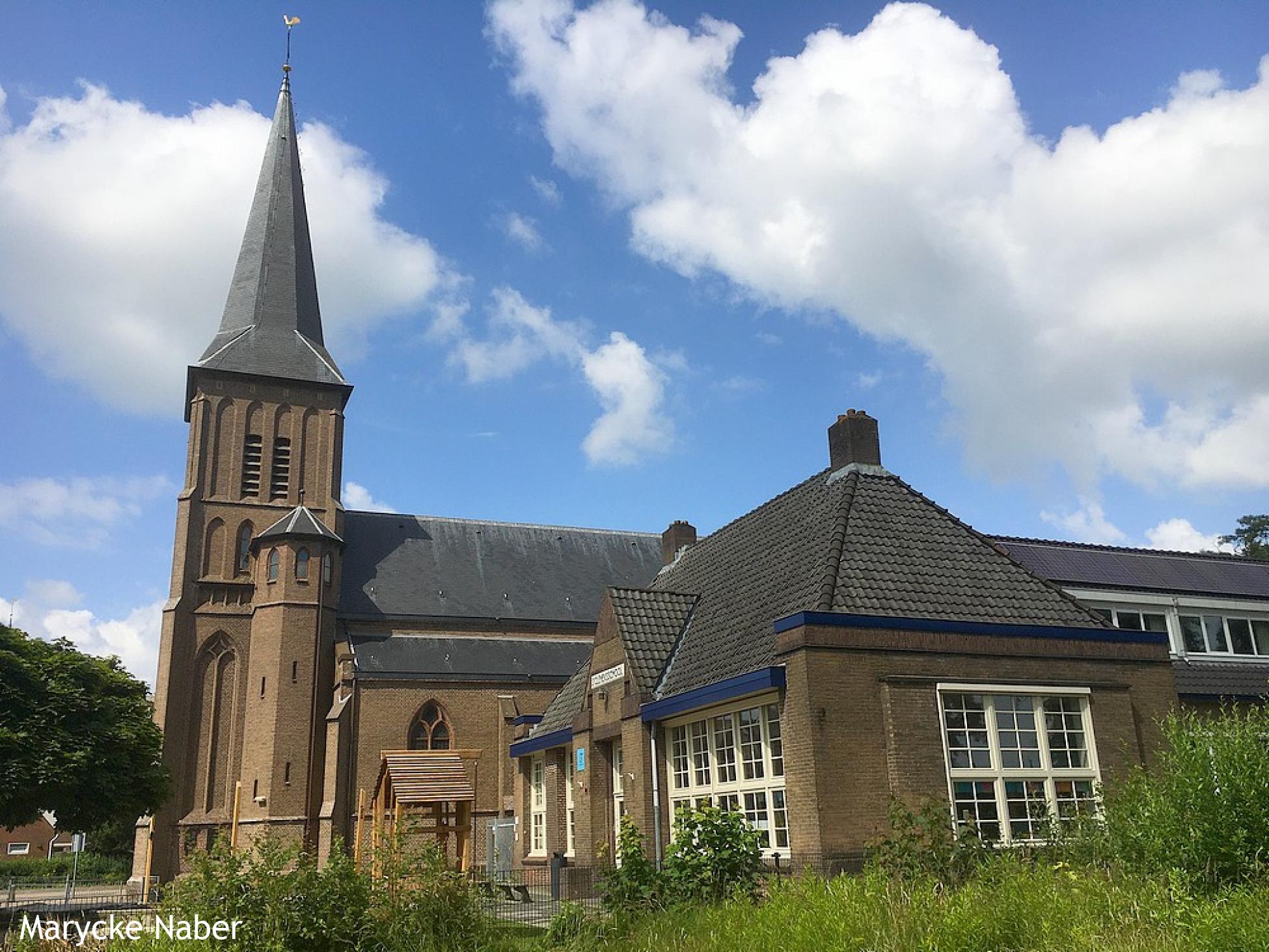 Sint Clemensschool en Sint-Clemenskerk